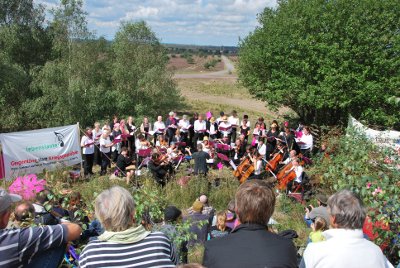 Konzert auf dem Truppenübungsplatz (Foto: Rosa Heide)