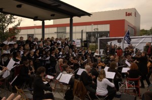 Konzert-Blockade vor Haupttor bei H&K, 10:00 Uhr